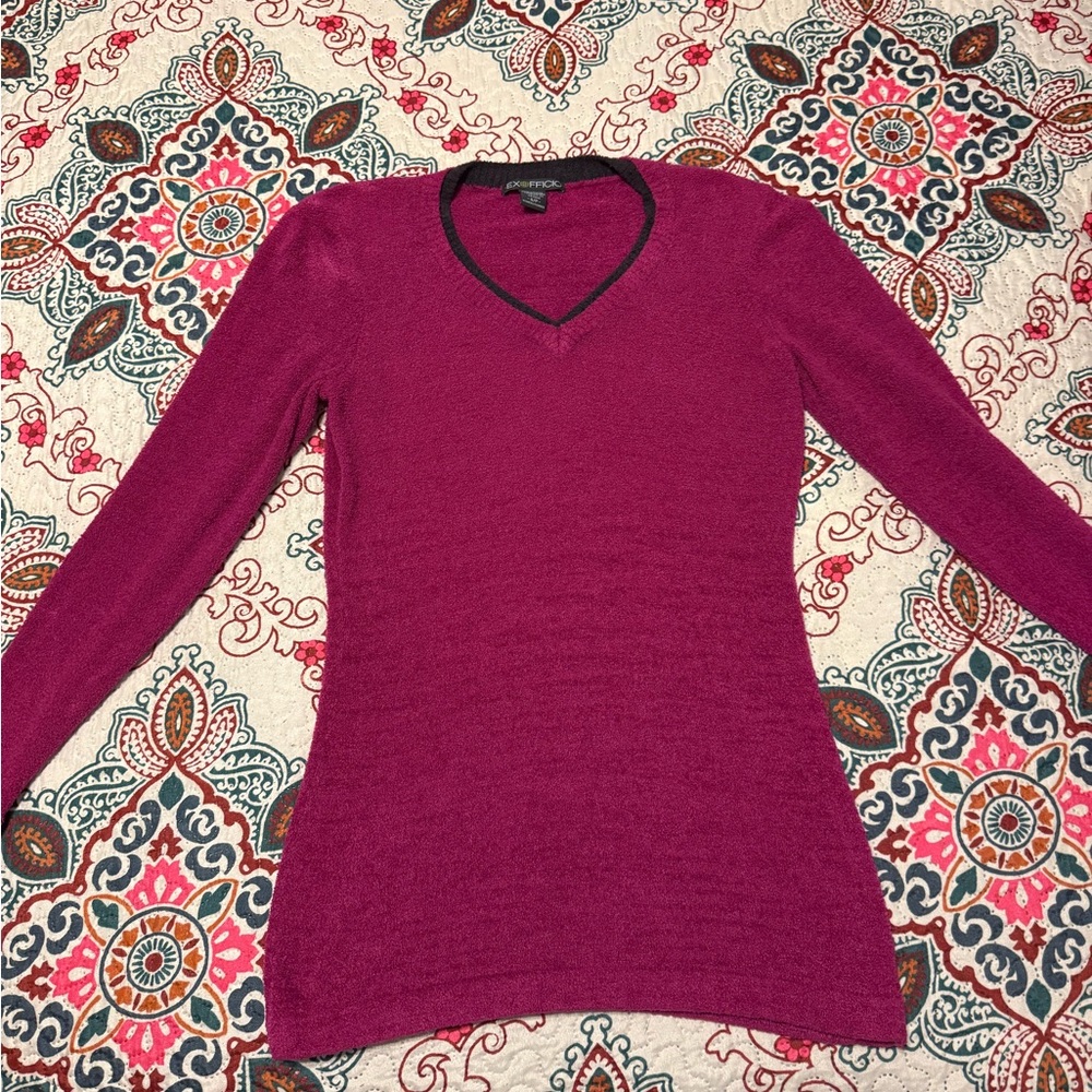 Magenta V-Neck fleece Sweater